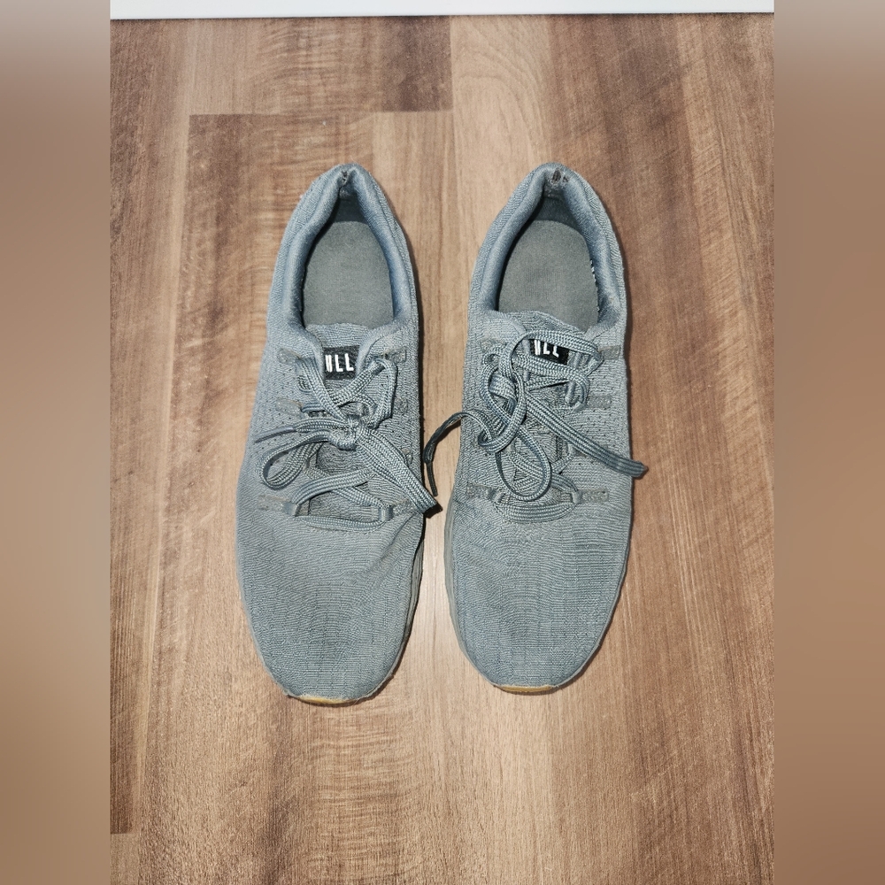 No Bull Shoes Size 6.5 Men / 8 Women